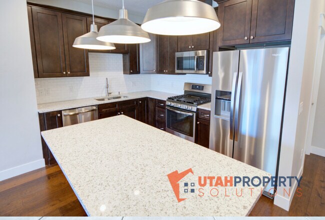 Building Photo - 10464 S Beetdigger Blvd