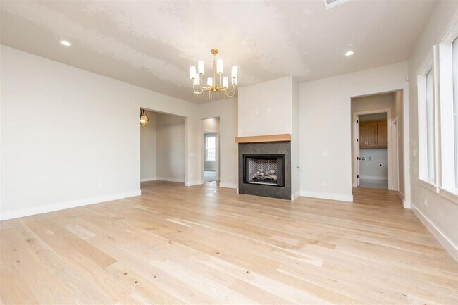 Building Photo - 2920 Edgefield Ln