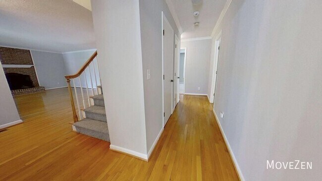 Building Photo - 5307 Pondfield Dr