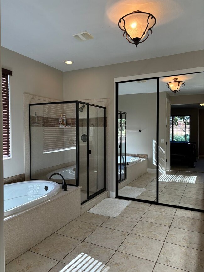 Building Photo - Short term lease! Coral Canyon on Golf Course with POOL- FURNISHED & PARTIALLY FURISNHED OPTION