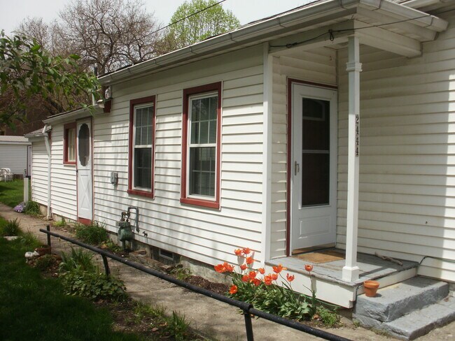 2444 W. 10th Street - 2444 W 10th St
