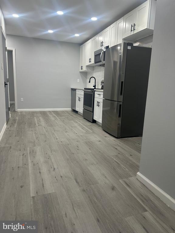 Building Photo - 1724 Master St