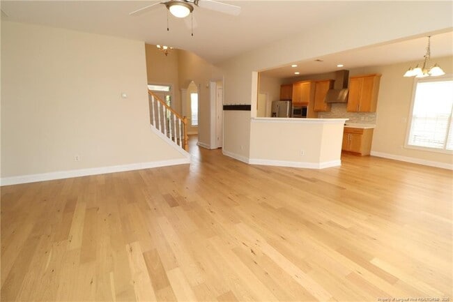 Building Photo - 406 Golden Harvest Loop