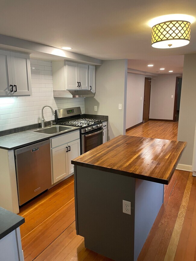 Floorplan - 1899 Selby Avenue