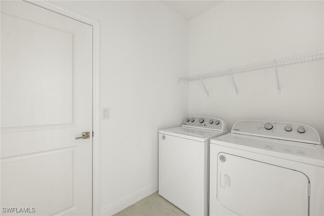 Building Photo - 16849 Castoro Dr
