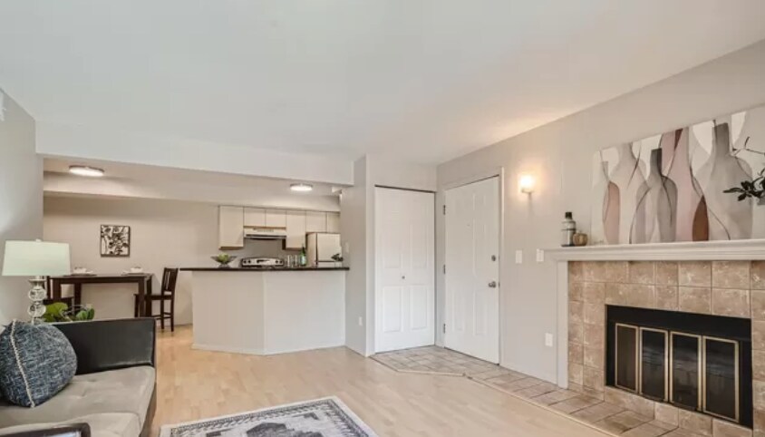 Building Photo - 60 S Boulder Cir