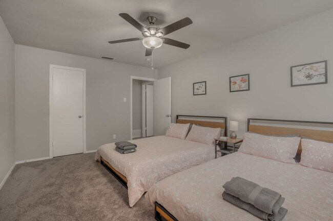 Building Photo - 11210 Cotillion Dr