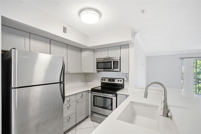 Building Photo - 2400 Feather Sound Dr