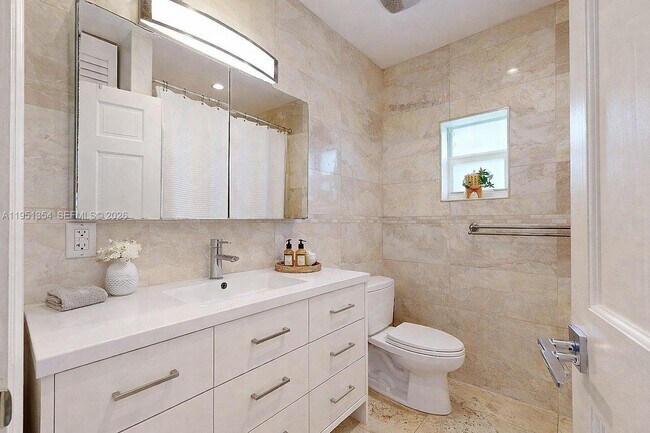 Building Photo - 3780 SW 1st St