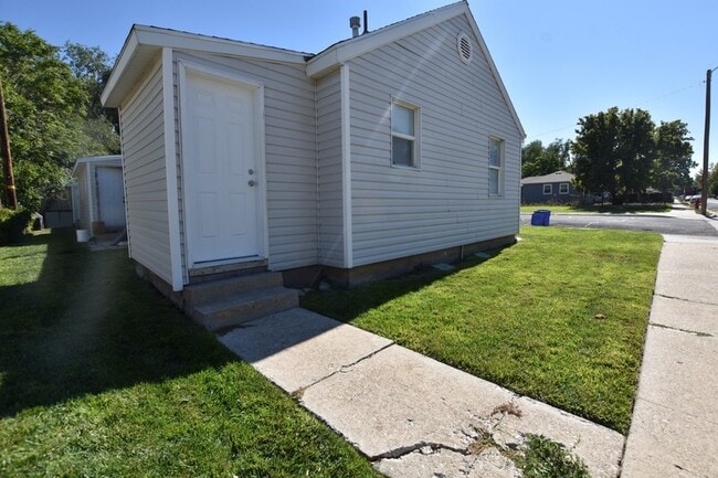 Building Photo - 8644 W 2800 S