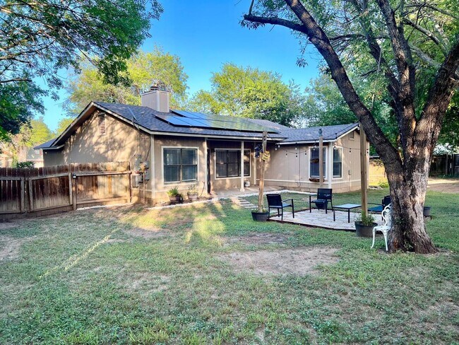 Building Photo - 207 Canoga Park Dr