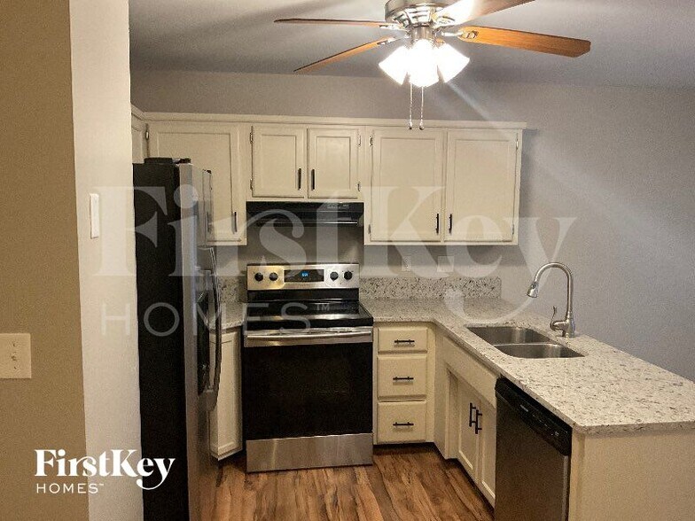 Building Photo - 181 Whitehall Dr