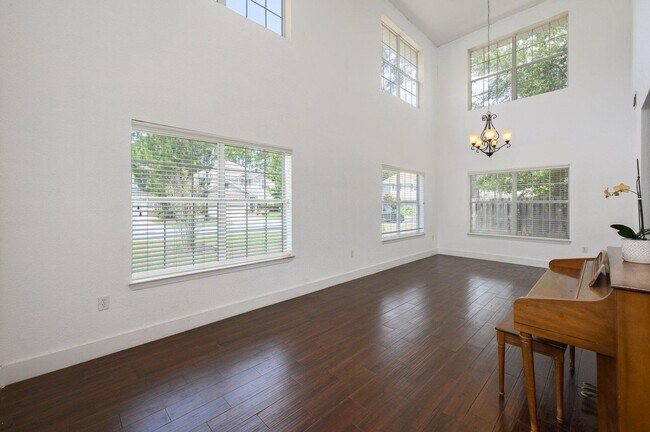 Building Photo - PRICE DROP!! Wonderful 4-Bedroom in Driftwood Estates