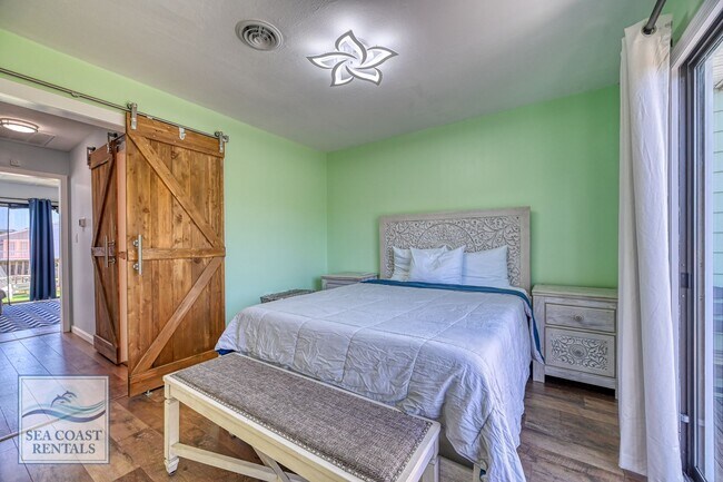 Building Photo - Beach Please @ 218 Sandpiper Dr