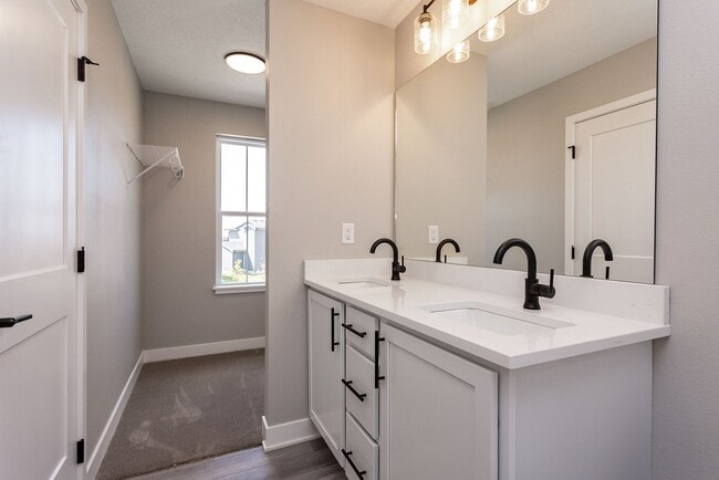 Building Photo - 4 Bed / 2.5 Bath Home in Grimes! Move-In Special: Get 1 month FREE with an 18-Month Lease!