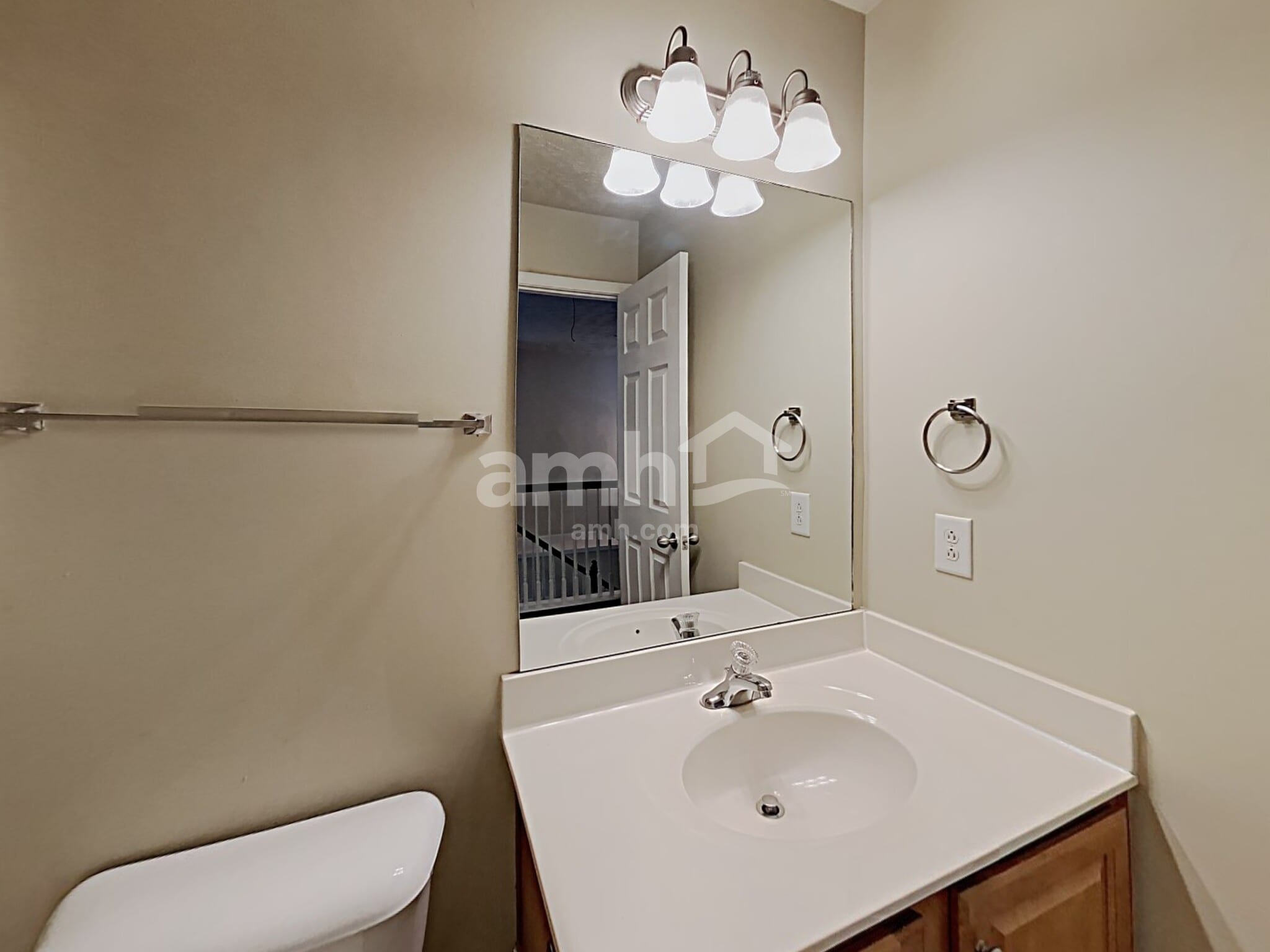 Building Photo - 1411 Carmack Ln