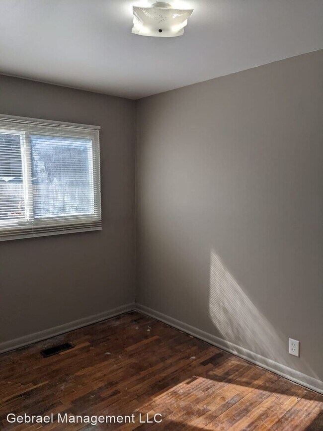 Building Photo - 2 br, 1 bath House - 3222 Maryland Ave.