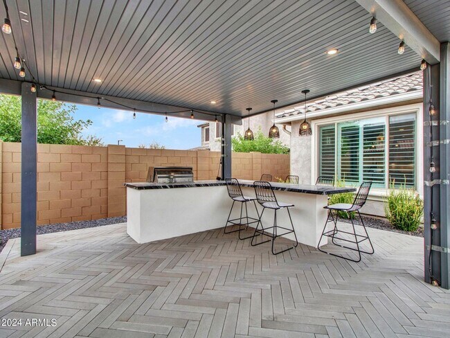 Building Photo - 44529 N Sonoran Arroyo Ln