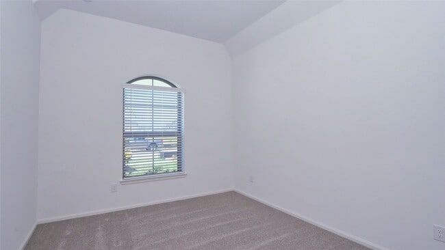 Building Photo - 5311 Birch Shadow Dr