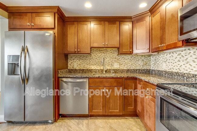 Building Photo - 6301 Stevenson Ave