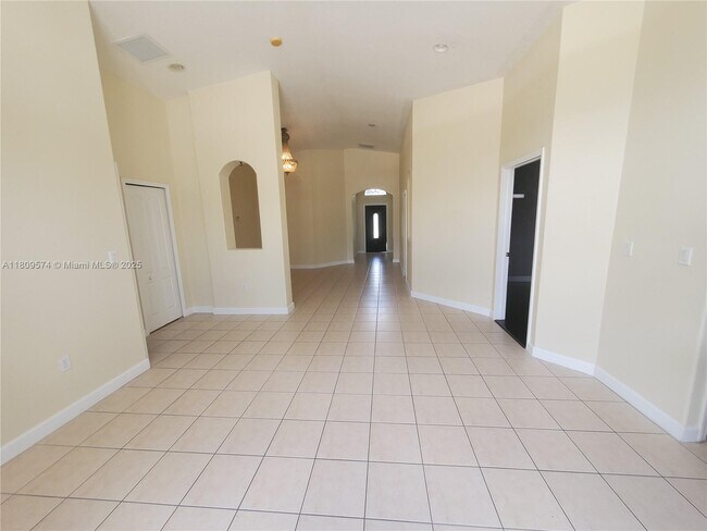 Building Photo - 15435 SW 24th Terrace