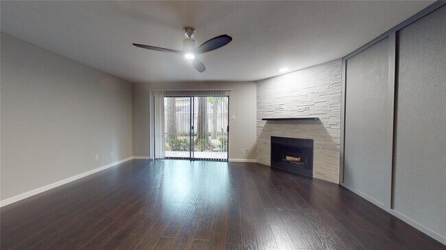 Building Photo - 14911 Wunderlich Dr