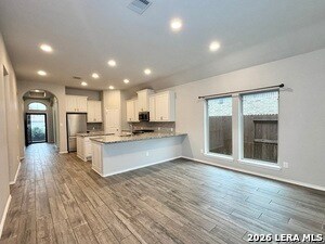 Building Photo - 638 Arroyo Loma