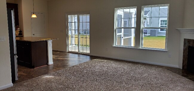 Building Photo - 118 Peck Ln