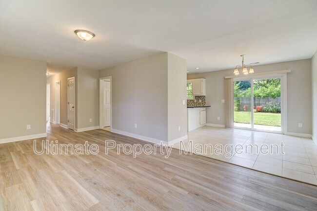 Building Photo - 6232 Murrayville Rd