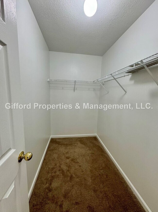 Building Photo - Beautiful 4 Bedroom / 2 Bathroom Harbor Winds Home w/ Solar Panels