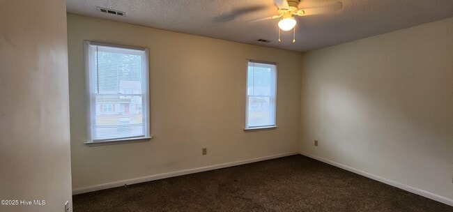 Building Photo - 11 Portwest Townhouses Dr