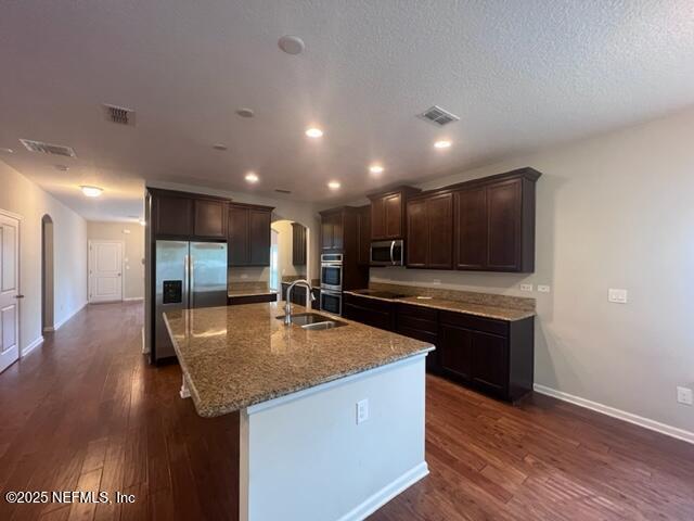 Building Photo - 37 Fernbrook Dr