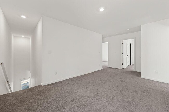Building Photo - 103 Dewitt Dr