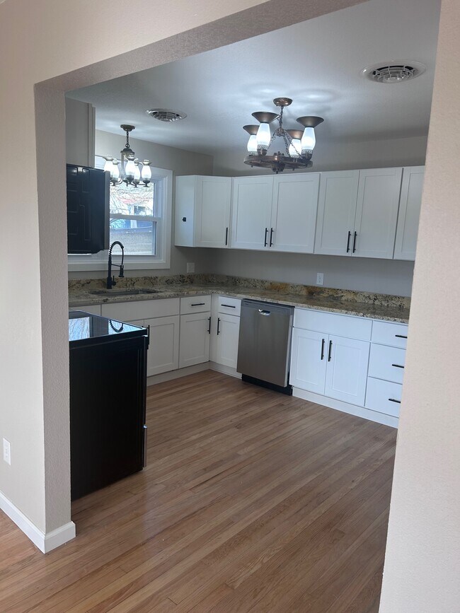 Building Photo - 177 Jarrett Buck Loop