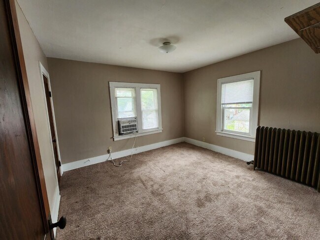 Building Photo - Pre-Leasing 2 Bedroom 1 Bathroom in West Lafayette