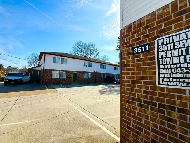 Building Photo - ** Rent ready 1/2 OFF 1st month!!! 1 bedroom near military base