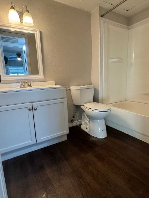 Building Photo - 1533 Industrial Dr E