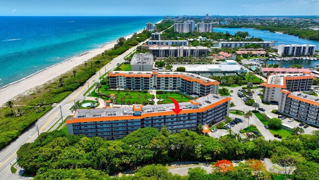 Building Photo - 2871 N Ocean Blvd