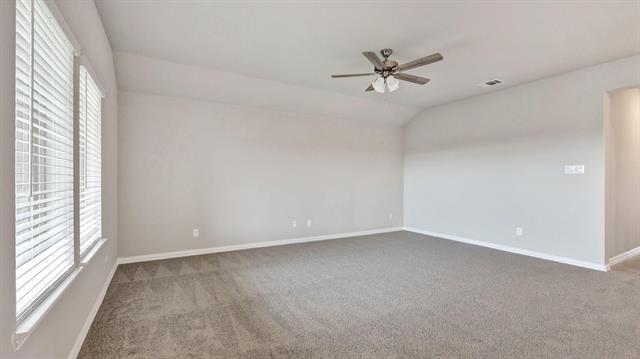 Building Photo - 2106 Sandpiper Wy