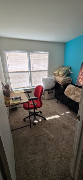 Building Photo - 14630 London Ln