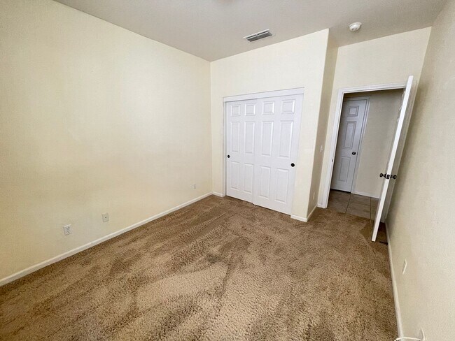 Building Photo - 5301 Lotus Pond Way