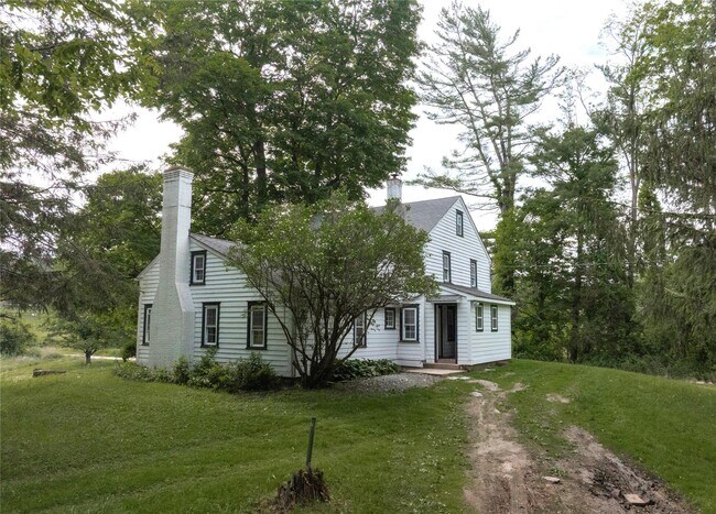 Building Photo - 11 Glen Arden Dr