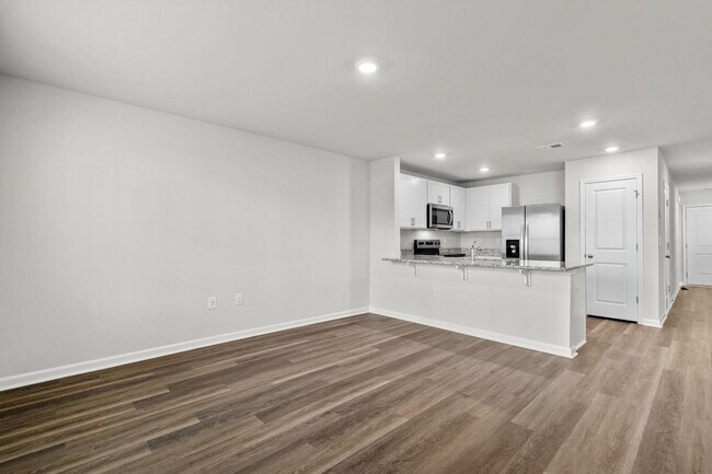 Building Photo - 535 Gemstone Blvd