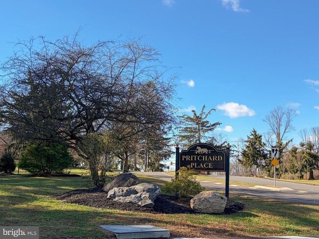 Building Photo - 814 Pritchard Pl