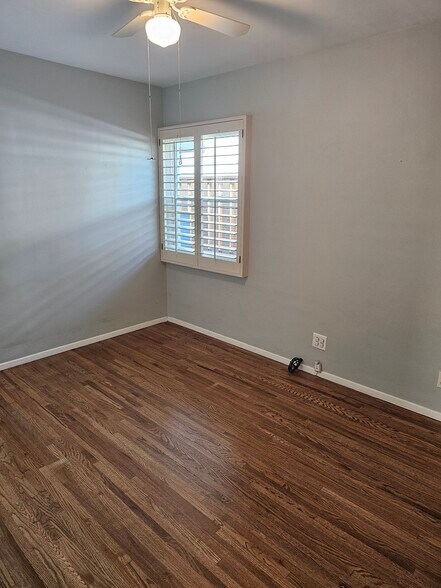 Building Photo - 707 N Lima St