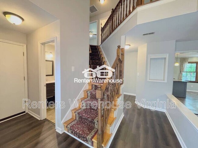 Building Photo - 2045 Cheshire Forest Ct