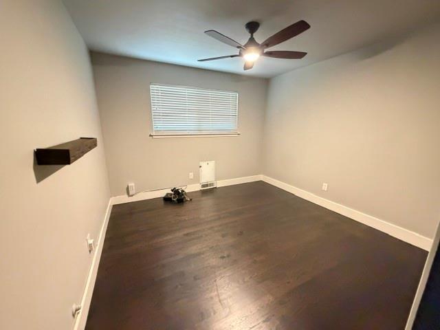 Building Photo - 3158 Newcastle Dr