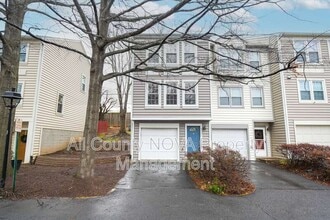 Building Photo - 6150 Glen Eagles Ct