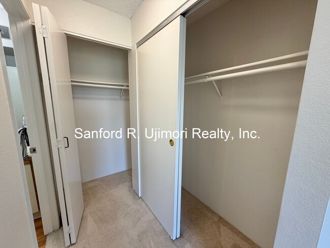 Building Photo - 94-105 Luluka Place #J202