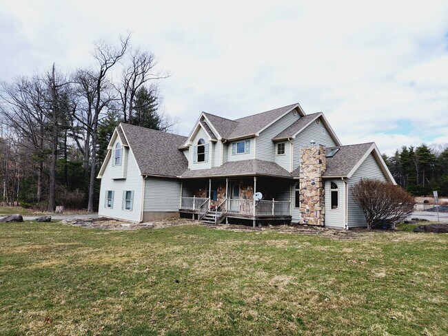 Primary Photo - 1811 Route 611